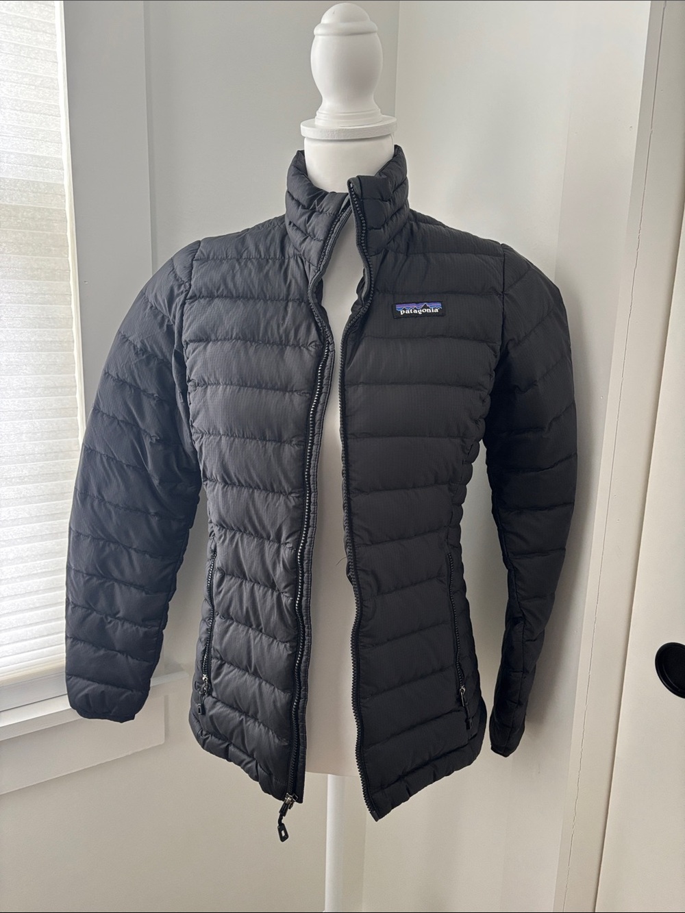 Patagonia Black Women's Quilted Lightweight Puffer Jacket
